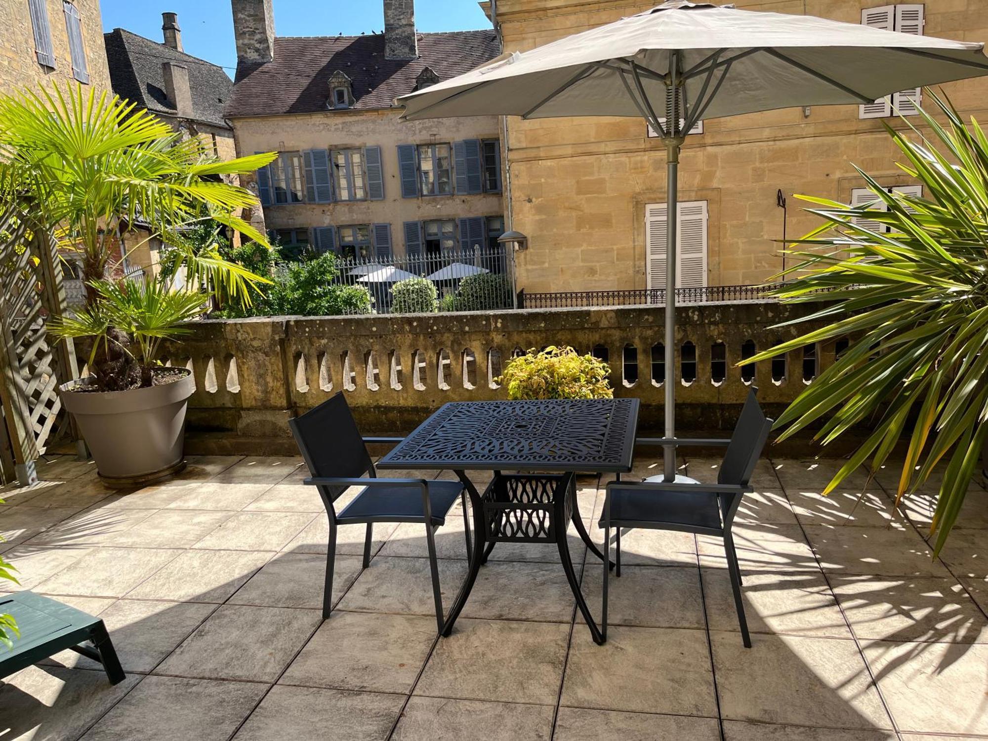 La Villa Des Consuls - Gite De Tourisme De Charme Sarlat-la-Canéda Exterior foto